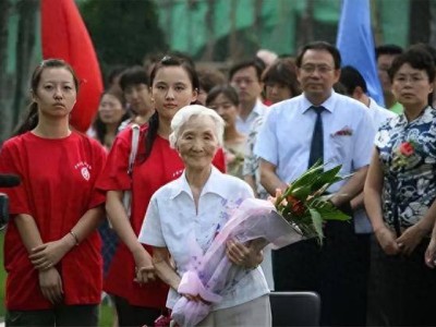 郭永懷李佩夫婦：科技報(bào)國(guó)情深似海，雙星閃耀天際永流傳