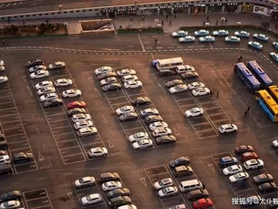 燃油車退市潮起，中國(guó)汽車行業(yè)新能源轉(zhuǎn)型路向何方？