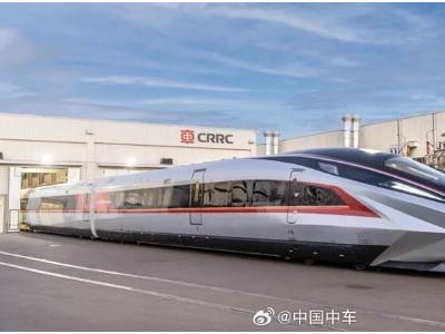 中國CR450動車組樣車亮相，時速400公里引領(lǐng)全球商業(yè)運營新速度！