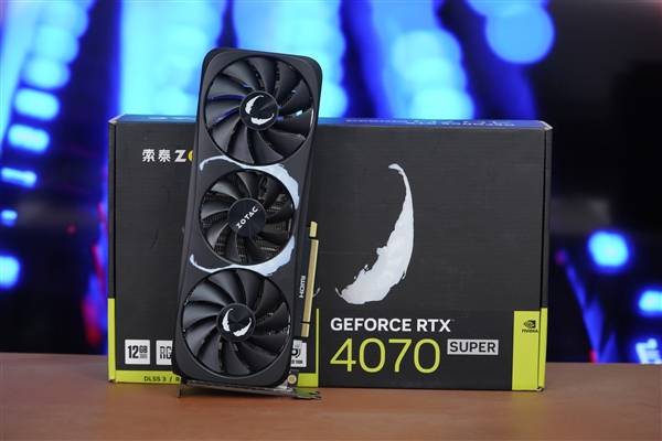 索泰GeForce RTX 4070 SUPER毒液聯(lián)名顯卡