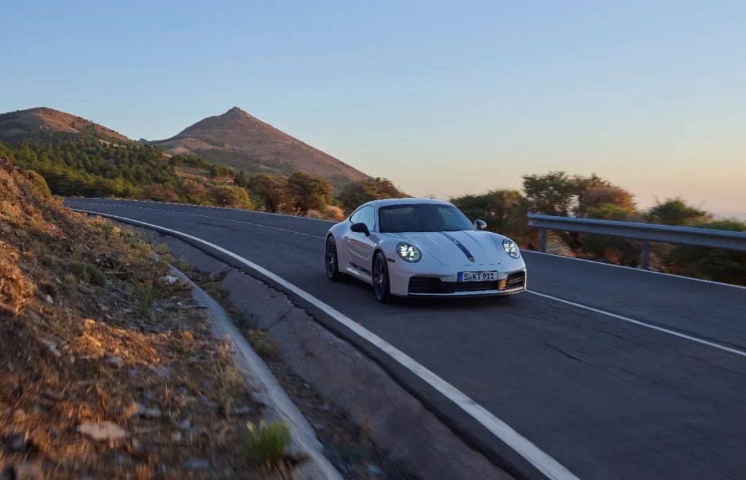 保時捷911 Carrera T