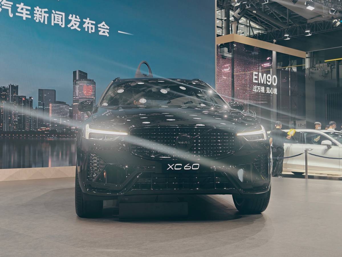 沃爾沃XC60極夜黑版內飾