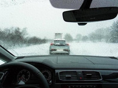 新能源車主春運指南：寒潮雨雪天氣，如何安全出行？